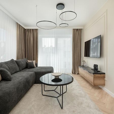 Elegancki Apartament Z Parkingiem Blisko Starego Miasta By Noclegi Renters Wrocław Extérieur photo